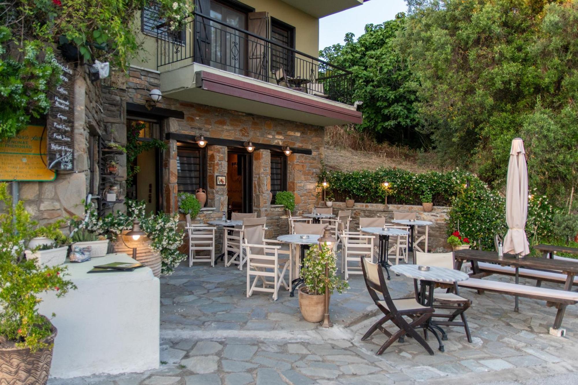 Parthenón Oreiades Guesthouse מראה חיצוני תמונה