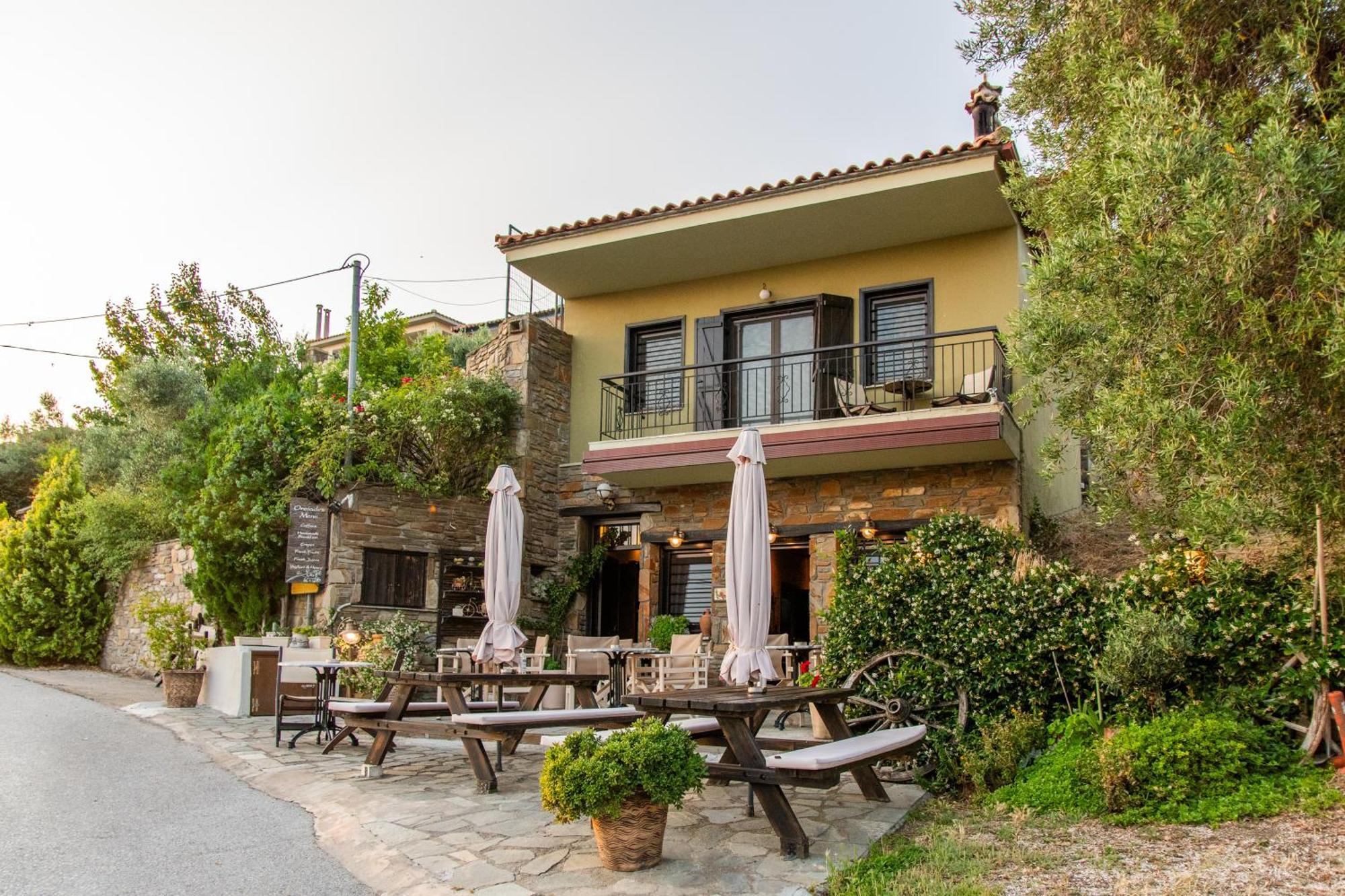 Parthenón Oreiades Guesthouse מראה חיצוני תמונה